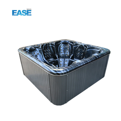 Outdoor-Weiß-Massage-Spa Whirlpool 124Pcs Gesamtstrahlgeräte 1 Liegestuhl