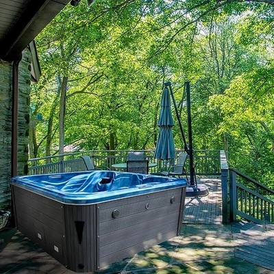 Luxus 6 Personen Whirlpools für den Außenbereich Akryl Spa-Pools mit Massage-Funktion Schwimmbad für die Familie
