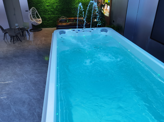 Freistehendes Schwimmbad für den Garten 5 Meter Endloses Schwimmbad Whirlpool mit Massagefunktion