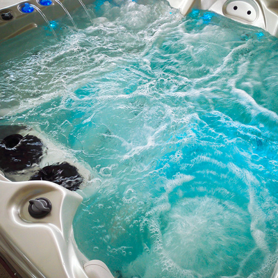 Luxus-Garten-Whirlpool für 4 Personen Erwachsene Acryl-Spas Bad Whirlpool mit Massage-Funktion für den Außenbereich