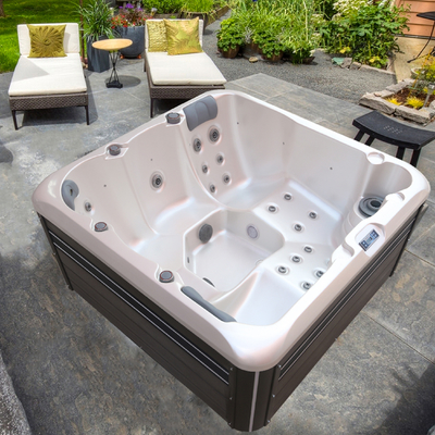 Heiße Wannen-Strudel-Massage-acrylsauerbadewanne im Freien mit Bluetooth-Tonanlage
