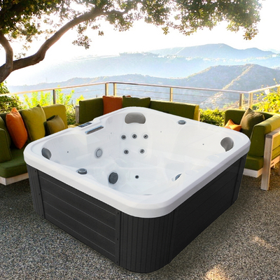 Moderne freistehende Strudel-Badekurort-Massage-acrylsauerbadewanne im Freien